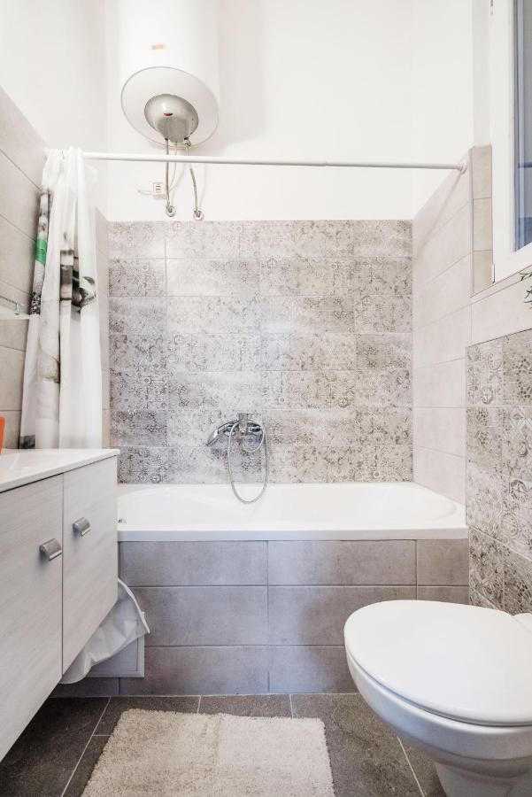 Lovely Studio In The Heart Of Budapeste Exterior foto