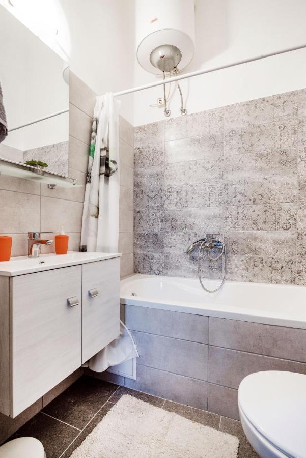 Lovely Studio In The Heart Of Budapeste Exterior foto