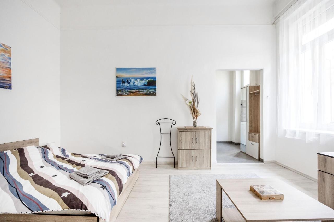 Lovely Studio In The Heart Of Budapeste Exterior foto
