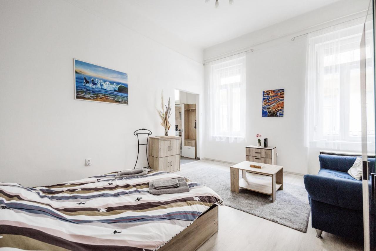 Lovely Studio In The Heart Of Budapeste Exterior foto